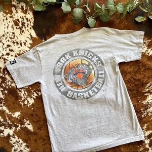 Starter Athleisure Kids/ Womens Gray Short Sleeve Graphic Tee T Shirt Size L